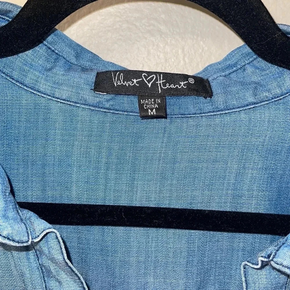Velvet Heart Jean Blouse Tunic Womens Medium Long Sleeve EUC V Neck Classy - Picture 3 of 9